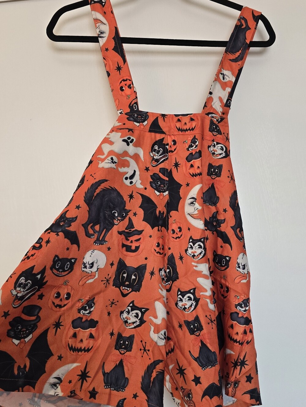 Halloween Lightweight Romper With Pockets With Adjustable Straps - Picture 3 of 4